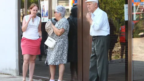 Palacios del Sil recibe a parte de los desalojados por el incendio de Salientes. Foto: César Hornija