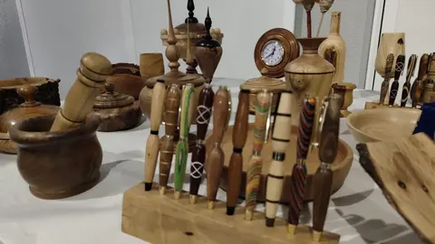 El Jardín de los Patos de Valencia de Don Juan acoge este fin de semana la 28 Feria de Artesanía.