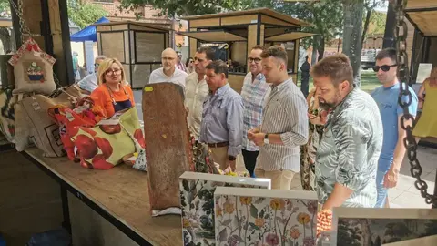 El Jardín de los Patos de Valencia de Don Juan acoge este fin de semana la 28 Feria de Artesanía.