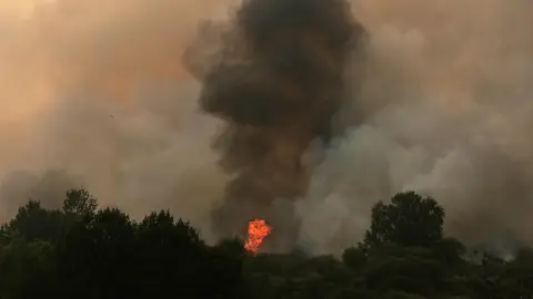 Imágenes de los incendios en Fasgar y Boca de Huérgano. Fotografías de Peio García y Mirian Chacón (18)