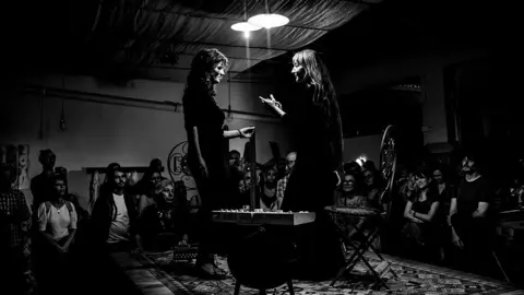 Espectáculo 'Sálvida', de Sofía Díaz Gotor y Helena Millán Fajó.