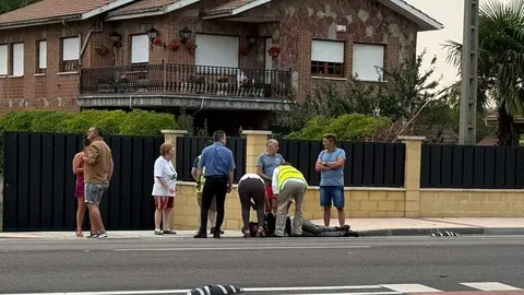 Un motorista ha resultado herido en un accidente de tráfico ocurrido este lunes a las 19:50 horas en la carretera de Caboalles, a la altura del kilómetro 2.