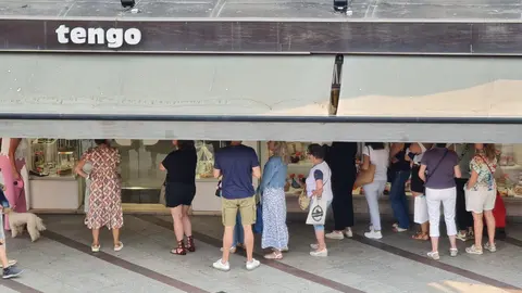 La popular tienda de calzado Tengo anuncia un nuevo 'Remate final' y la clientela rompe de nuevo todas las previsiones de venta.
