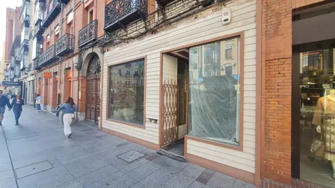 El local de Artesa se convierte en óptica.