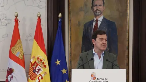 El presidente de la Junta de Castilla y León, Alfonso Fernández Mañueco, informa sobre las medidas de recuperación para las zonas afectadas por los incendios forestales aprobadas en Consejo de Gobierno extraordinario.