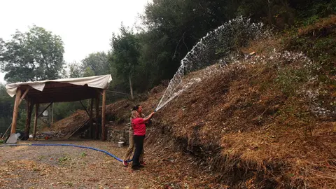 Incendio en Colinas del Campo de Martín Moro Toledano perteneciente al municipio de Igüeña (León)
