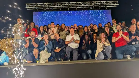 Villalón de Campos ha vivido a última hora de este jueves una jornada inolvidable. La localidad se convirtió en el epicentro nacional del regadío con la V Gala de los Premios iRiego, un evento que congregó a representantes de comunidades de regantes, agricultores, profesionales del sector y numeroso público en una cita marcada por la emoción, el debate y el reconocimiento.