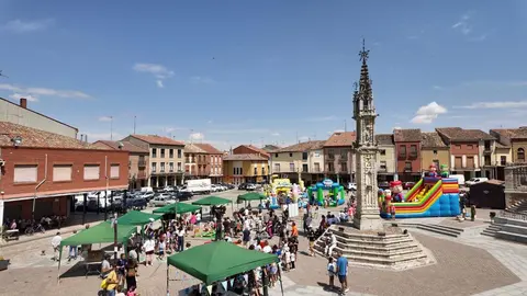 Villalón de Campos ha vivido a última hora de este jueves una jornada inolvidable. La localidad se convirtió en el epicentro nacional del regadío con la V Gala de los Premios iRiego, un evento que congregó a representantes de comunidades de regantes, agricultores, profesionales del sector y numeroso público en una cita marcada por la emoción, el debate y el reconocimiento.