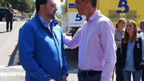 El presidente del Gobierno visita Asturias y respalda un pacto de estado mientras una ola de fuegos afecta a León y otras provincias. Pool Heraldo de León