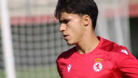 Los jugadores de la Cultural y Deportiva Leonesa, durante un entrenamiento.