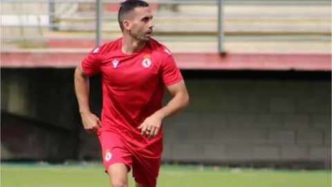 Los jugadores de la Cultural y Deportiva Leonesa, durante un entrenamiento.