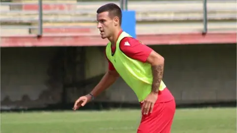 Los jugadores de la Cultural y Deportiva Leonesa, durante un entrenamiento.