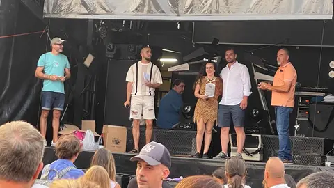 La burra 'Torda' se alza con la victoria en la tradicional carrera de burros de Noceda del Bierzo  La popular cita de las fiestas patronales celebró su 58.ª edición con gran ambiente, una decena de animales en competición y la reivindicación del burro como símbolo cultural del Bierzo. Fotos: José Luis García