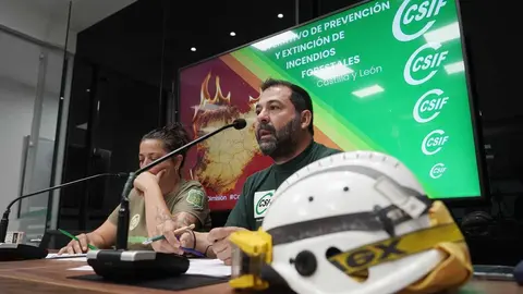 El sindicato Csif Castilla y León valora el operativo contra los incendios forestales en la Comunidad, con la presencia del presidente del sector de Administración General de la Junta del sindicato, Agustín Angulo, y la delegada-portavoz en Medio Ambiente y agente medioambiental, Sara Mateos.