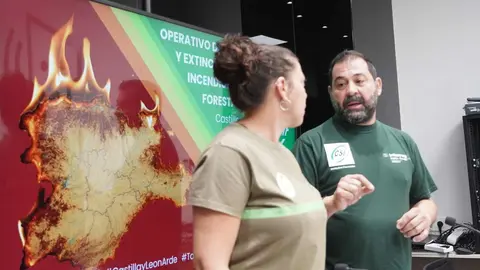 El sindicato Csif Castilla y León valora el operativo contra los incendios forestales en la Comunidad, con la presencia del presidente del sector de Administración General de la Junta del sindicato, Agustín Angulo, y la delegada-portavoz en Medio Ambiente y agente medioambiental, Sara Mateos.