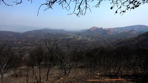 Efectos del incendio iniciado en la localidad de Yeres (León), y que ha afectado al paraje de Las Médulas. Foto: César Hornija.