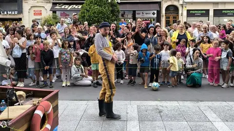 El Festival de Verano ‘León, Cuna del Parlamentarismo’ vuelve a llenar las calles con circo contemporáneo internacional