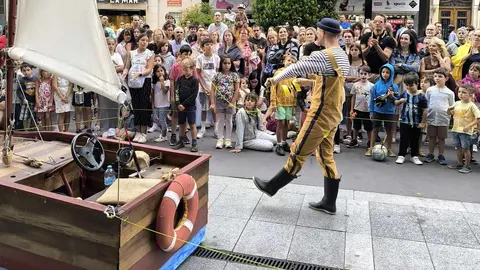 El Festival de Verano ‘León, Cuna del Parlamentarismo’ vuelve a llenar las calles con circo contemporáneo internacional