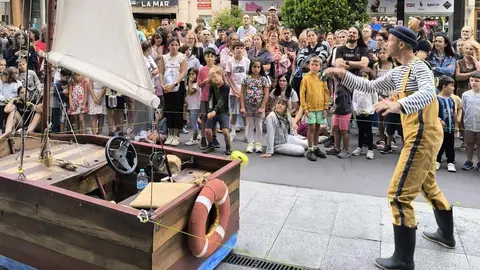 El Festival de Verano ‘León, Cuna del Parlamentarismo’ vuelve a llenar las calles con circo contemporáneo internacional
