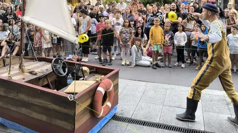 El Festival de Verano ‘León, Cuna del Parlamentarismo’ vuelve a llenar las calles con circo contemporáneo internacional