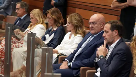 El presidente de la Junta, Alfonso Fernández Mañueco, durante el Pleno extraordinario de las Cortes. Foto: Rubén Cacho