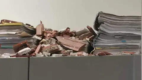 Nuevo derrumbe en los juzgados de León: STAJ alerta de la inseguridad en las obras. La delegada del sindicato denuncia reiterados incidentes en el edificio de Saénz de Miera
Cuatro incidentes similares en menos de un año.