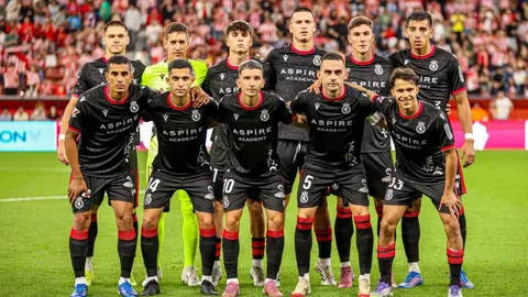 Alineación inicial de la Cultural en El Molinón.