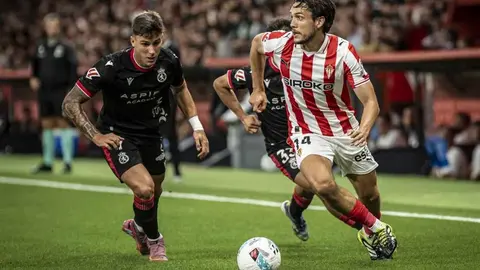 Tres jornadas, cero puntos. La Cultural sufre lo previsto en Segunda. Pero lo peor, son las sensaciones. Al equipo le falta cuerpo, entidad, patrón y jugadores.