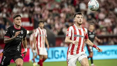 Tres jornadas, cero puntos. La Cultural sufre lo previsto en Segunda. Pero lo peor, son las sensaciones. Al equipo le falta cuerpo, entidad, patrón y jugadores.