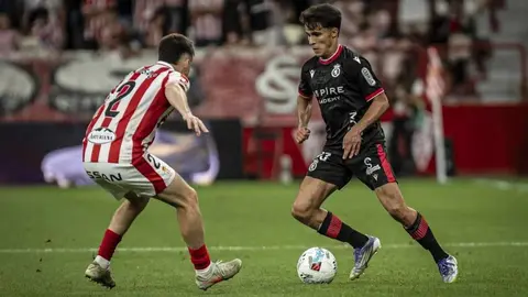 Tres jornadas, cero puntos. La Cultural sufre lo previsto en Segunda. Pero lo peor, son las sensaciones. Al equipo le falta cuerpo, entidad, patrón y jugadores.