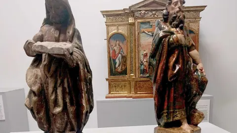 Riello devuelve la vida al arte popular de Omaña. El Ayuntamiento impulsa la restauración de esculturas e imágenes y refuerza su apuesta por el turismo cultural con rutas guiadas. Fotos de Margarita Álvarez Rodríguez