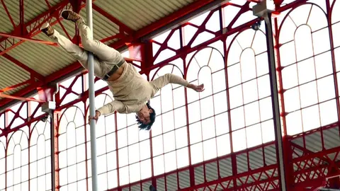 El Festival de Verano ‘León, Cuna del Parlamentarismo’ llena las calles de circo contemporáneo