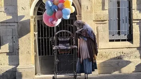 El Festival de Verano ‘León, Cuna del Parlamentarismo’ llena las calles de circo contemporáneo
