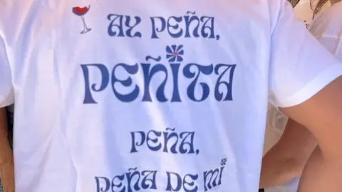 Día de peñas en las Fiestas de la Encina 2025 de Ponferrada.