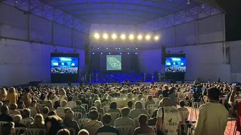 'Tito & Tita' volvieron a encontrarse con el público de Ponferrada en su esperado regreso a los escenarios.