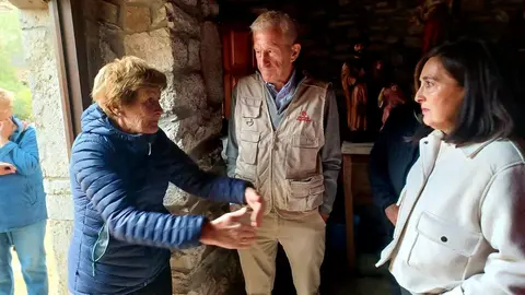 El presidente de Cáritas visita algunas de las zonas afectadas por los incendios en las Diócesis de Astorga y de León.