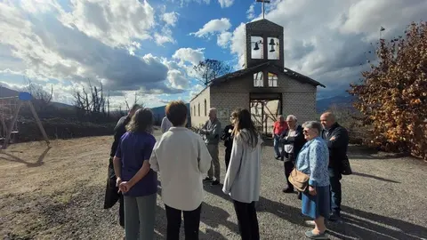 El presidente de Cáritas visita algunas de las zonas afectadas por los incendios en las Diócesis de Astorga y de León.