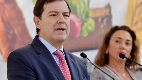 El presidente de la Junta de Castilla y León, Alfonso Fernández Mañueco, junto con el presidente de la Diputación de Salamanca, Javier Iglesias, inaugura Salamaq 2025, la Feria del Sector Agropecuario y 36 Exposición Internacional de Ganado Puro, que se celebra del 4 al 8 de septiembre. Fotos: Susana Martín