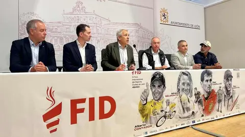 El Foro Internacional del Deporte Ciudad de León Abanca (FID) ha presentado este jueves en el Ayuntamiento de León el cartel de su IX edición, que reunirá en la capital leonesa a grandes figuras del deporte español. Entre los nombres destacan Iker Casillas, Mireia Belmonte, Alberto Contador y Paul Montiel, el triatleta conocido como El Hombre de Titanio.