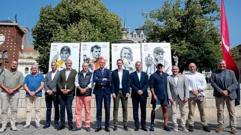El Foro Internacional del Deporte Ciudad de León Abanca (FID) ha presentado este jueves en el Ayuntamiento de León el cartel de su IX edición, que reunirá en la capital leonesa a grandes figuras del deporte español. Entre los nombres destacan Iker Casillas, Mireia Belmonte, Alberto Contador y Paul Montiel, el triatleta conocido como El Hombre de Titanio.
