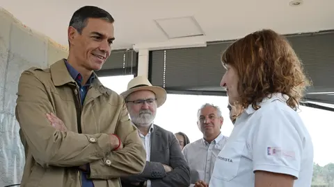 El presidente del Gobierno, Pedro Sánchez, visita la base de la Brigada de Refuerzo en Incendios Forestales, Brif, de Tabuyo del Monte.