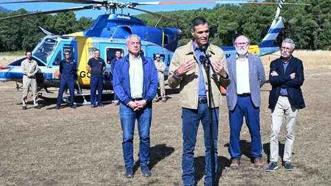 El presidente del Gobierno, Pedro Sánchez, visita la base de la Brigada de Refuerzo en Incendios Forestales, Brif, de Tabuyo del Monte.