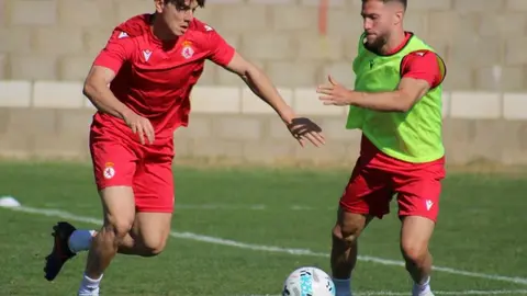 Cultural y Leganés se miden bajo presión en el Reino de León. Los leoneses buscan sus primeros puntos y los pepineros, acelerar tras tres empates consecutivos.