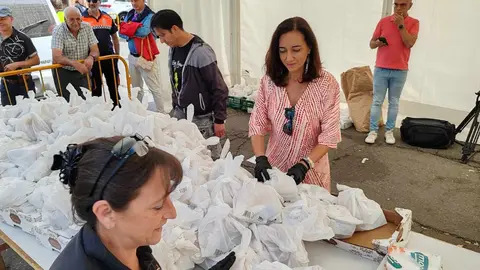 Santa María del Páramo vivió este fin de semana uno de los momentos más esperados de sus fiestas patronales: la tradicional alubiada popular, que alcanzó su 16ª edición con el reparto de unas 700 raciones.