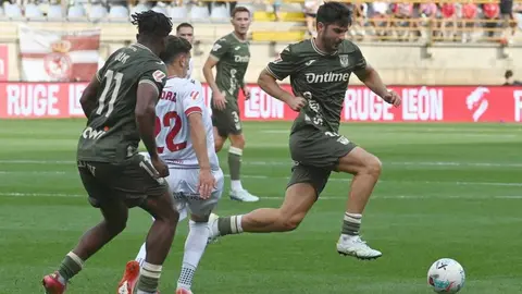 La Cultural suma su primer punto en Segunda ante un Leganés superior. El equipo leonés resiste en el Reino de León y firma un empate trabajado tras un partido intenso y lleno de alternativas.
