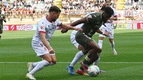 La Cultural suma su primer punto en Segunda ante un Leganés superior. El equipo leonés resiste en el Reino de León y firma un empate trabajado tras un partido intenso y lleno de alternativas.