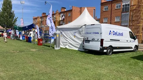 La localidad de Santa María del Páramo cerró ayer la 64 edición de la Feria Multisectorial y Agroalimentaria 2025, que en esta ocasión se prolongó un día más y atrajo a más de 20.000 visitantes.