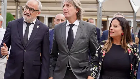 Celebración del Día de la Encina y del LXVII aniversario del Día del Bierzo con presencia de numerosas autoridades y la destacada ausencia de Suárez-Quiñones. Foto: Campillo
