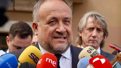 Celebración del Día de la Encina y del LXVII aniversario del Día del Bierzo con presencia de numerosas autoridades y la destacada ausencia de Suárez-Quiñones. Foto: Campillo