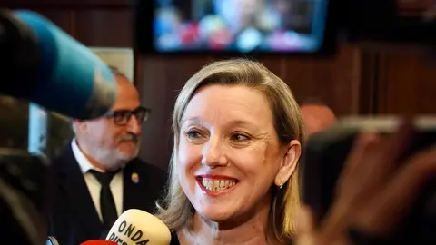 Celebración del Día de la Encina y del LXVII aniversario del Día del Bierzo con presencia de numerosas autoridades y la destacada ausencia de Suárez-Quiñones. Foto: Campillo